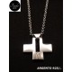 Croce moderna con collana