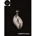 Ciondolo stilizzato con zirconi